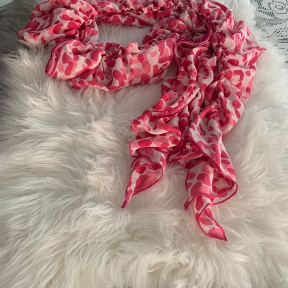 Long, Ruffled SCARF - Picture 5 of 5